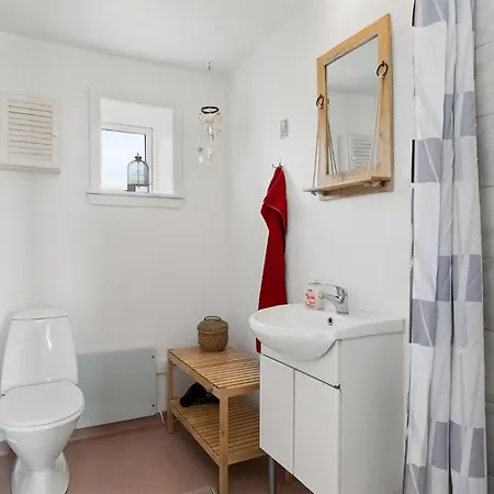 Дом отдыха 2 Bedroom Stunning In