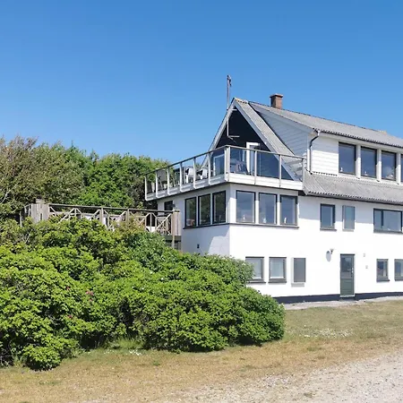 2 Bedroom Stunning In Дом отдыха Oster Assels