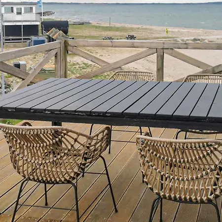 2 Bedroom Stunning In Dom wakacyjny Oster Assels