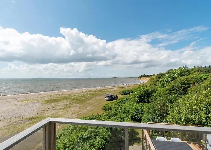 2 Bedroom Stunning In * Oster Assels