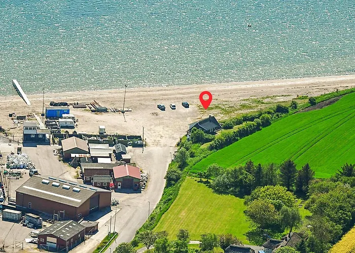 2 Bedroom Stunning In Oster Assels